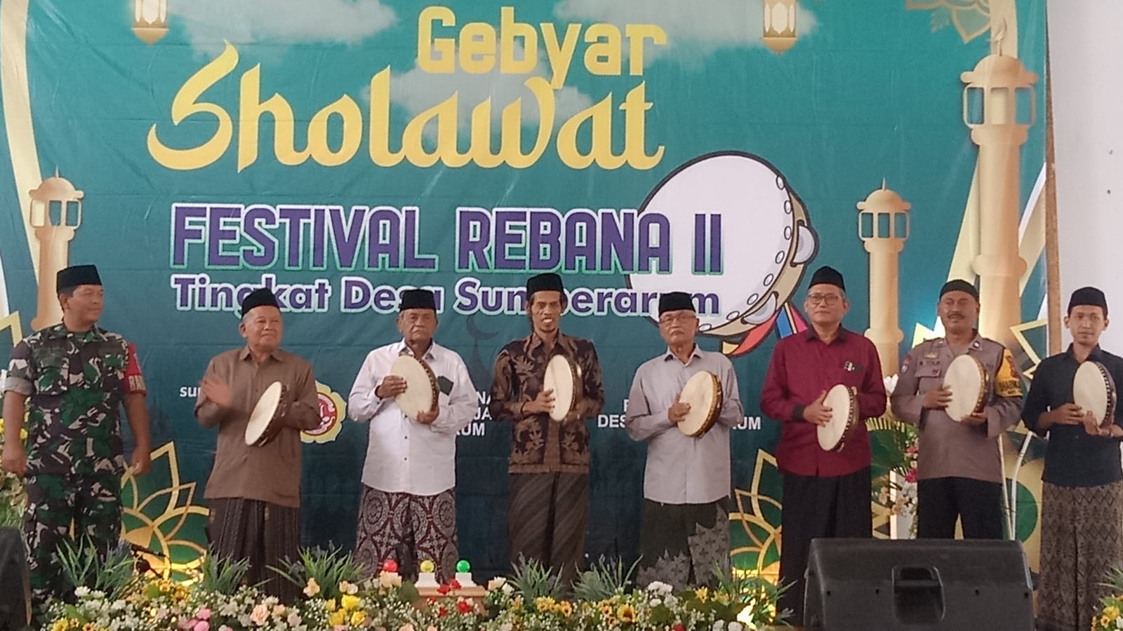 GEBYAR SHOLAWAT DALAM RANGKA FESTIVAL REBANA II DESA SUMBERARUM